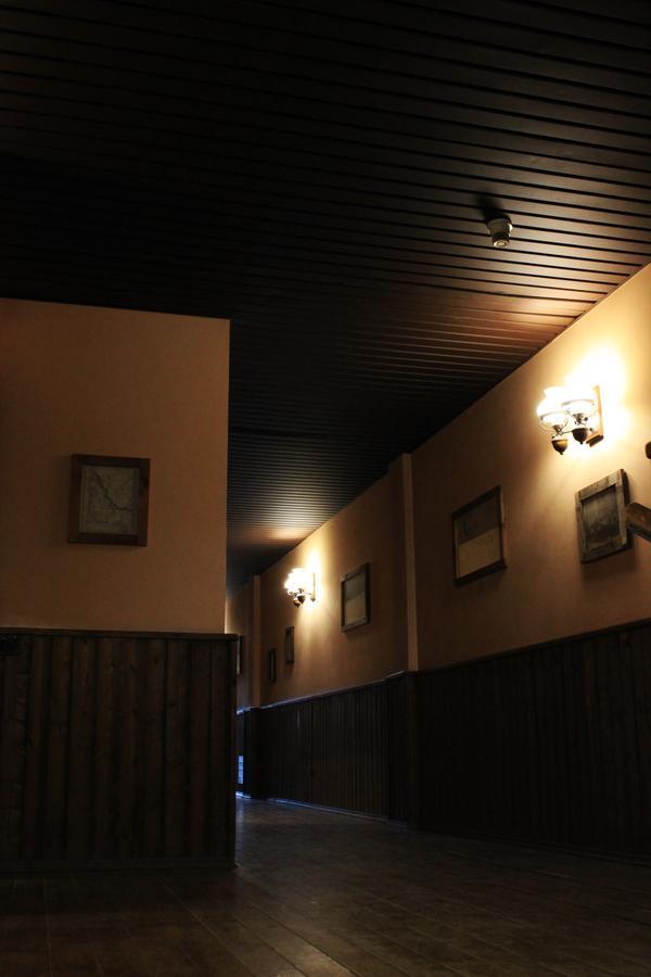 Cowboys Guest Ranch Hotel Voghera Bagian luar foto