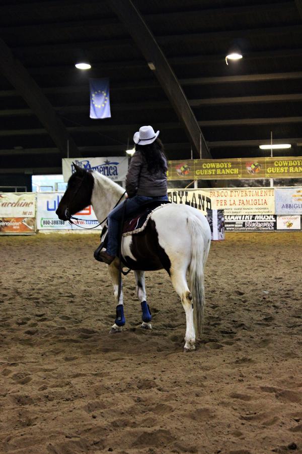 Cowboys Guest Ranch Hotel Voghera Bagian luar foto