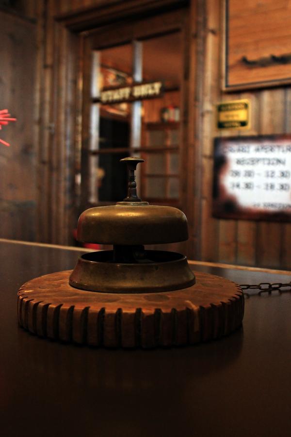 Cowboys Guest Ranch Hotel Voghera Bagian luar foto