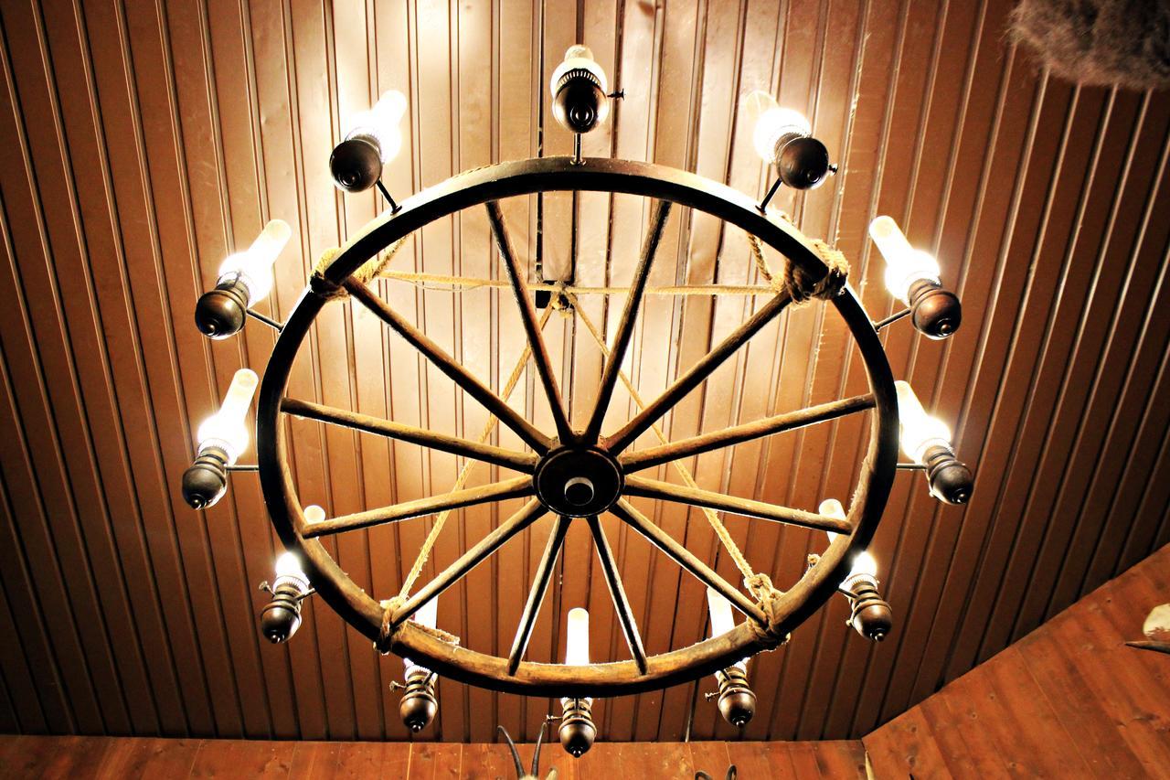 Cowboys Guest Ranch Hotel Voghera Bagian luar foto